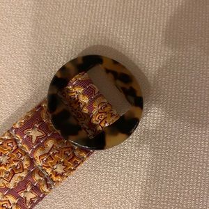 J. Crew Women’s Silk Mauve and Gold Medallion Belt Tortoise Shell Buckle Sz S/M